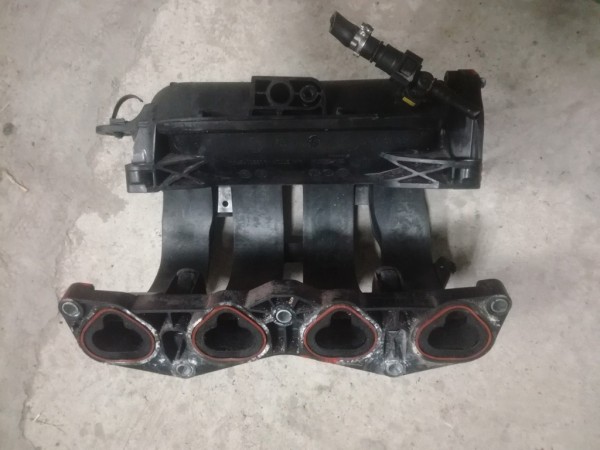 Коллектор впускной Peugeot Citroen KFU 9645400680