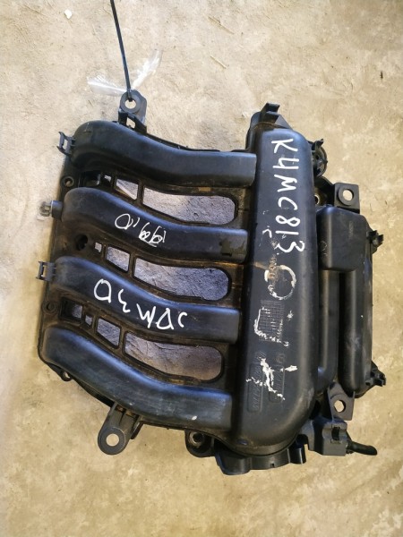 Коллектор впускной Renault Megane Scenic K4M 8200329496