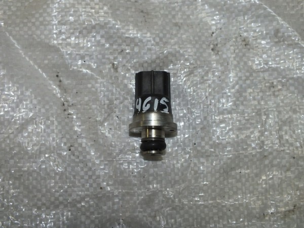  Датчик давления топлива MMC MD360939