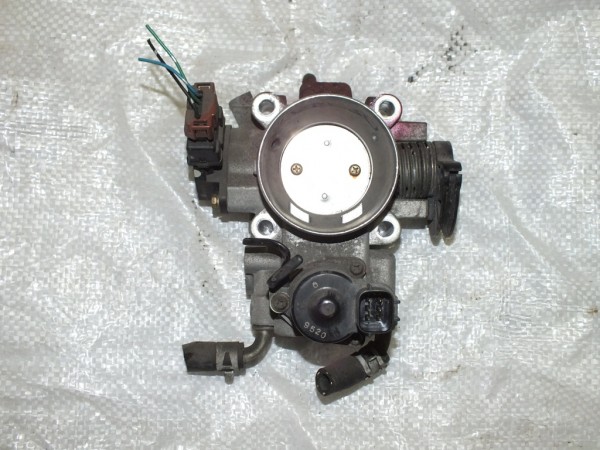 Дроссельная заслонка MMC Dingo CQ2A 4G15GDI MR420611 