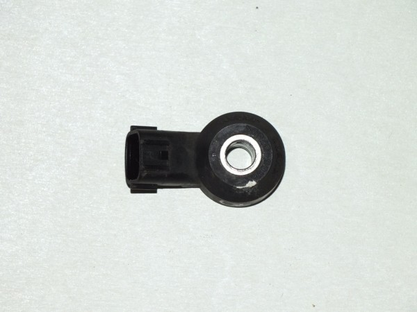 Датчик детонации Nissan QR20DE 22060-2Y000