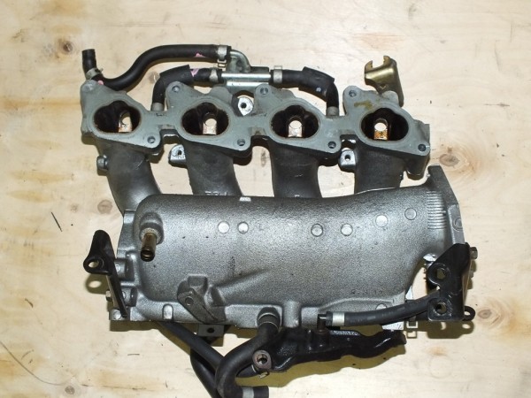 Коллектор впускной SR18 SR20 14001-53J00