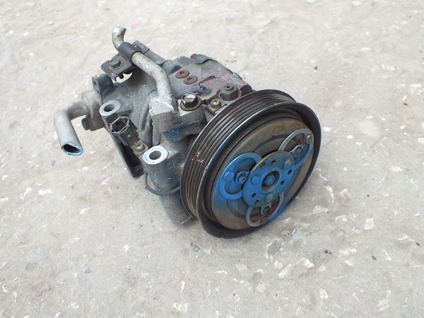 Компрессор кондиционера Nissan QG15 QG18 92600-4M400 Компрессор кондиционера Nissan QG15 QG18 92600-4M400