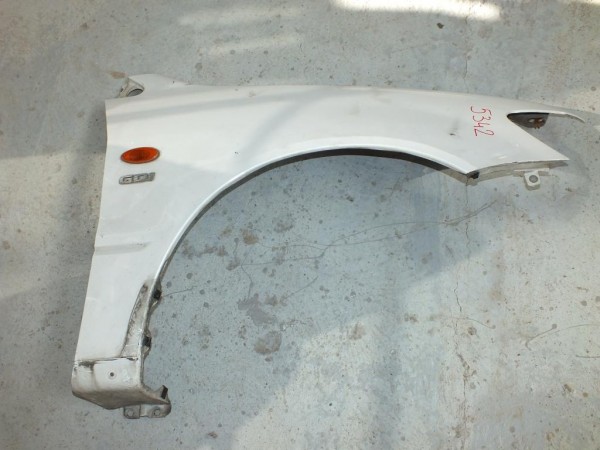 Крыло правое mitsubishi Lancer Cedia