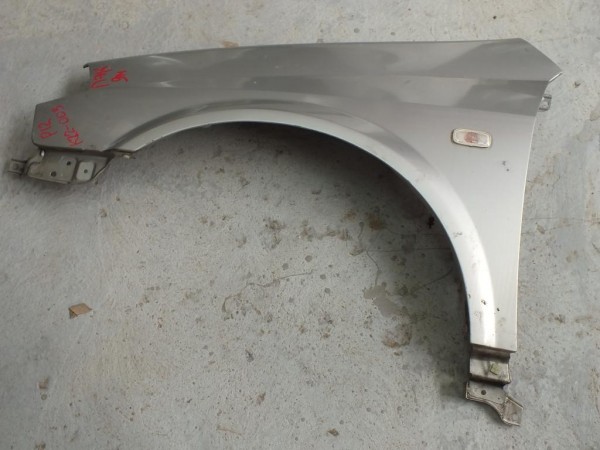 Крыло левое Nissan Primera P12
