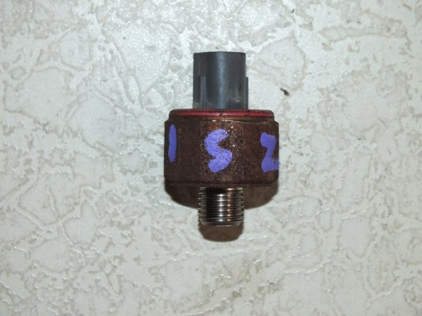 Датчик детонации Toyota 1SZ-FE 89615-52010