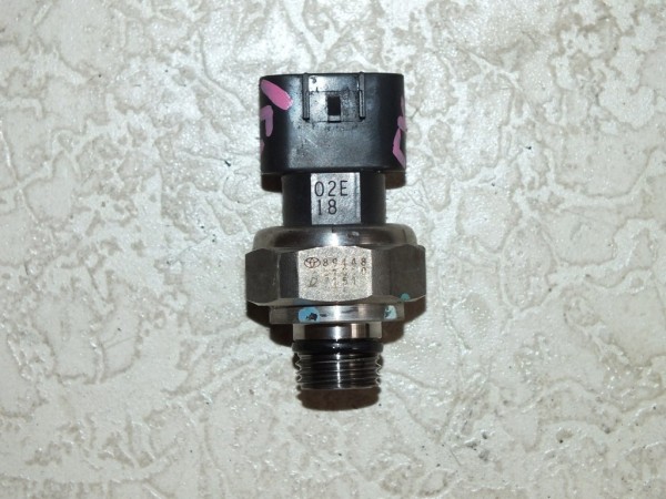 Датчик Гура Toyota 1SZ-FE 89448-51010