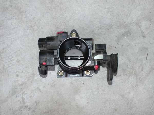 Дроссельная заслонка Toyota Passo 1KR 22210-B1060